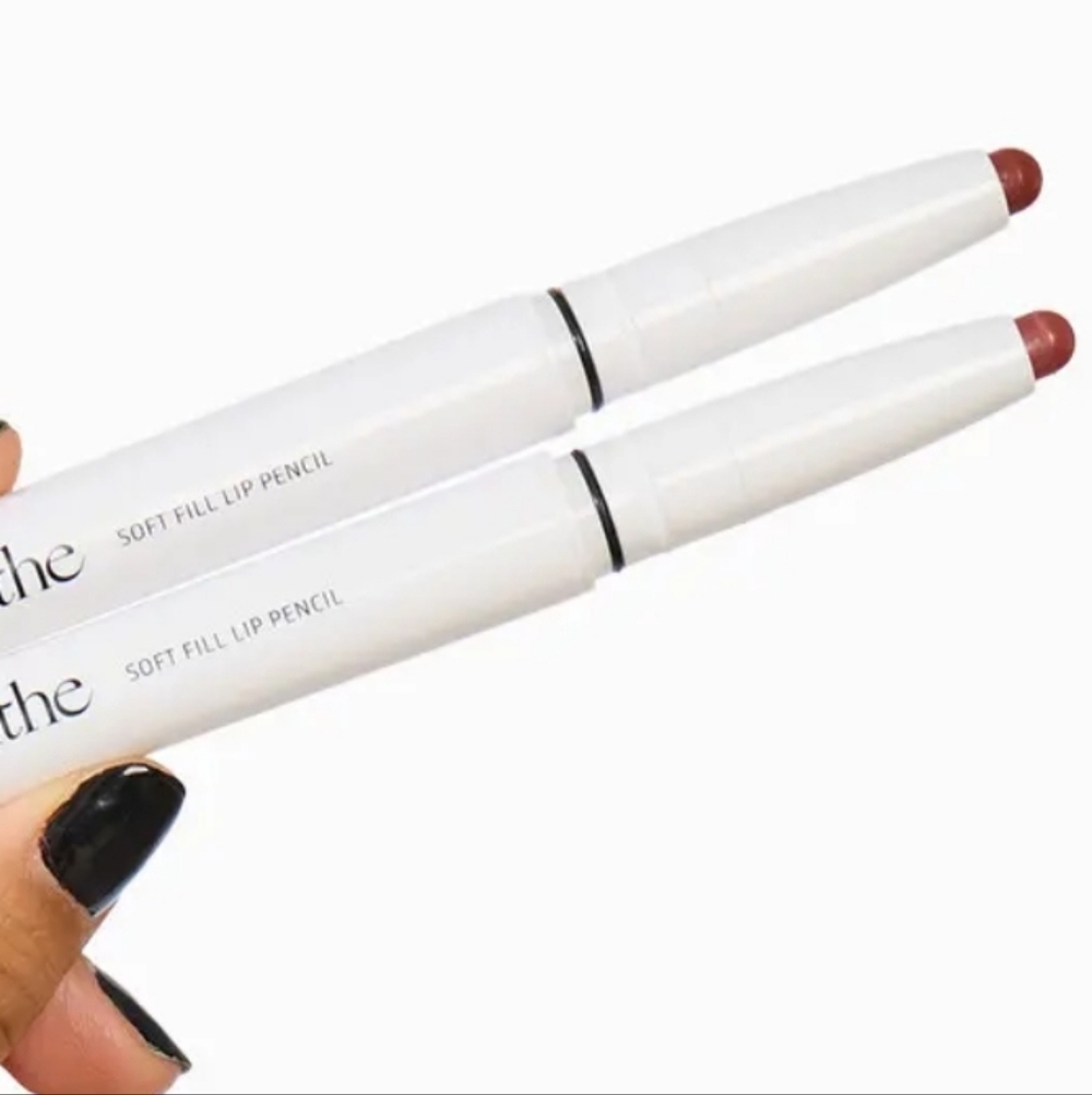Lithe Beauty Soft Fill Lip Pencils In: Dusk & Scarlet